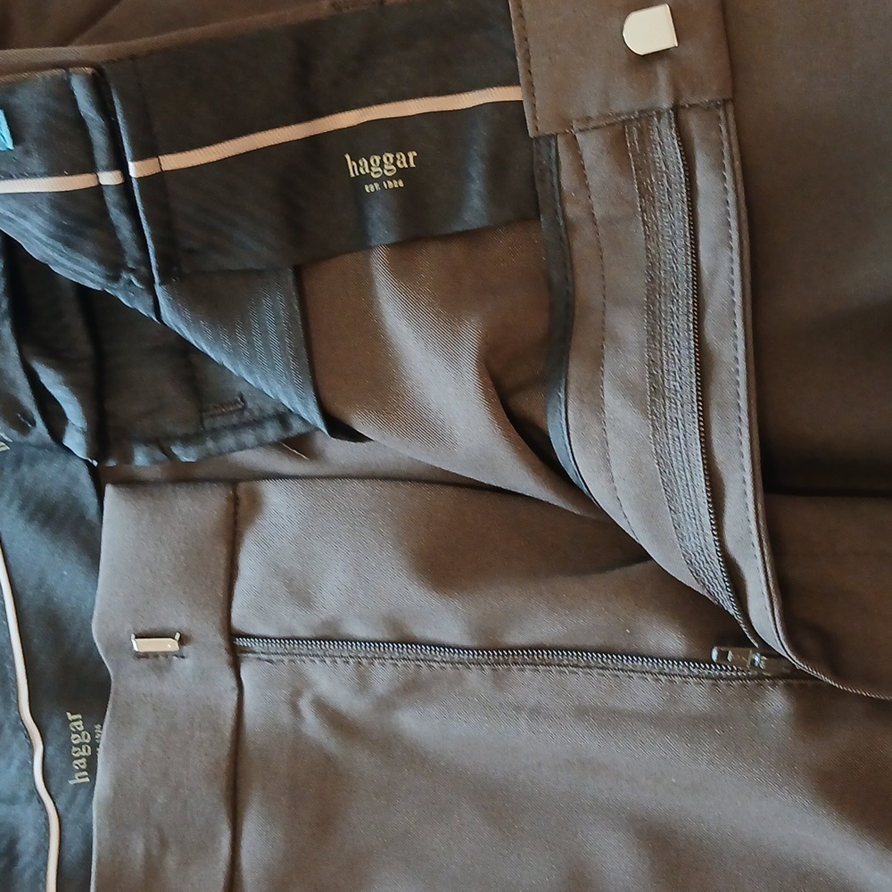 Haggar Men's Dark Brown dress pants 40/32 - Picture 3 of 6